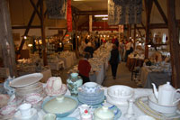 Ausstellungsfläche der Porzellanbörse in Hüllerup